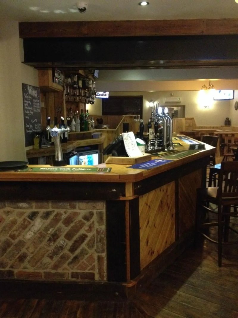 The Crown and Thistle