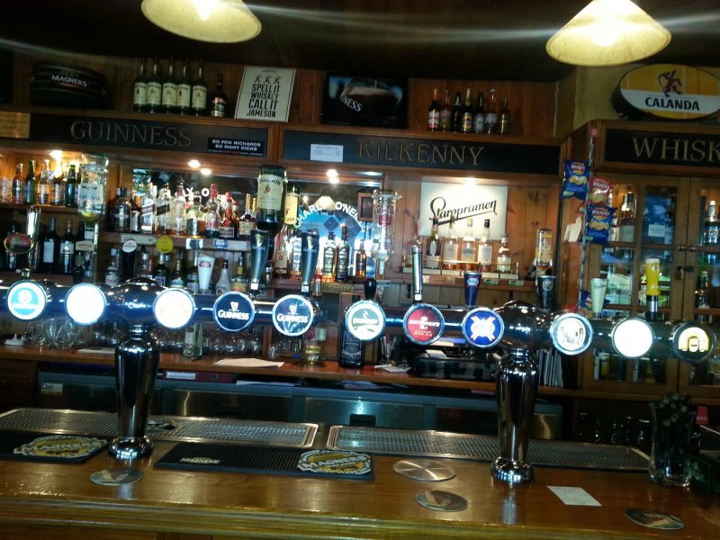 Charly O'Neills Irish Pub & Restaurant
