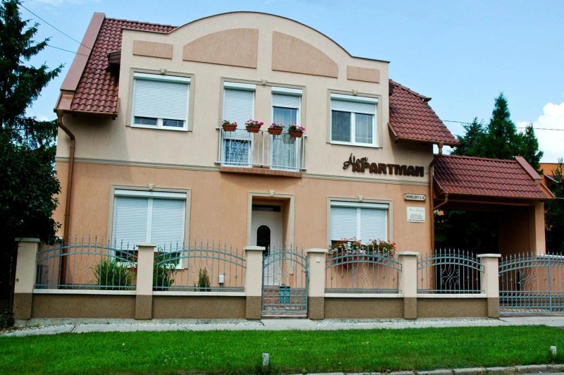 Alom Apartman