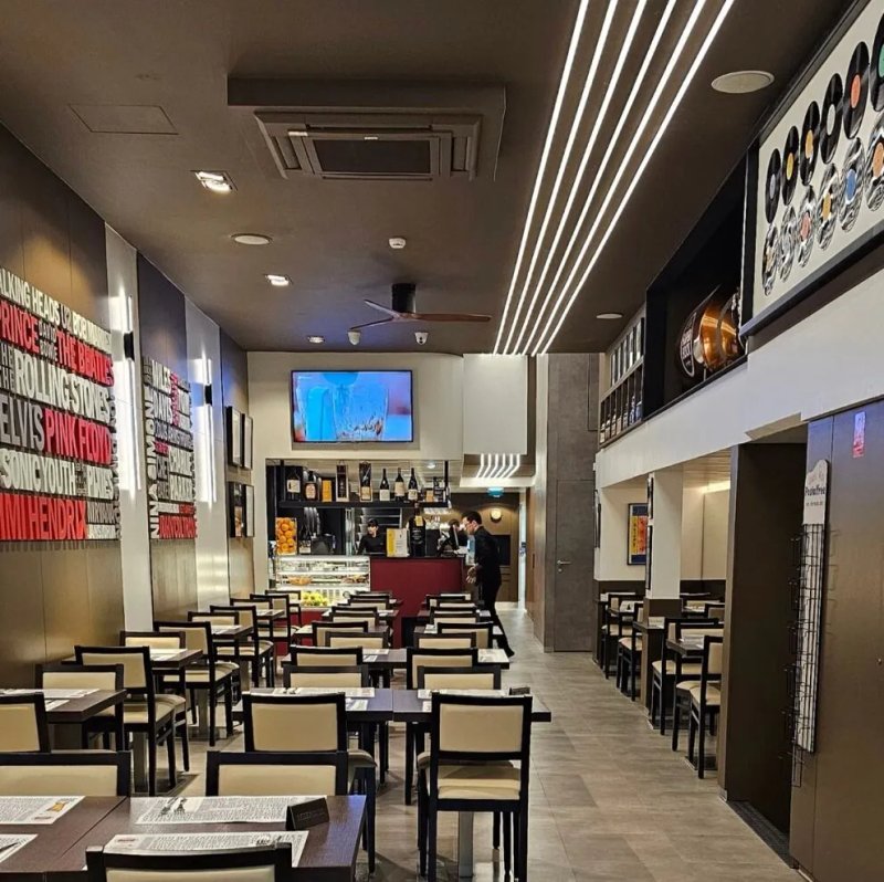 Lado B Cafe