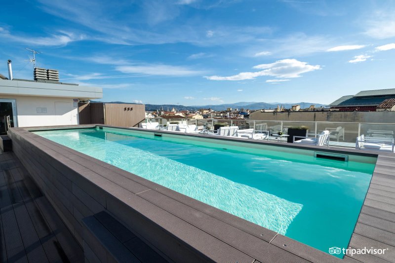Glance Hotel In Florence