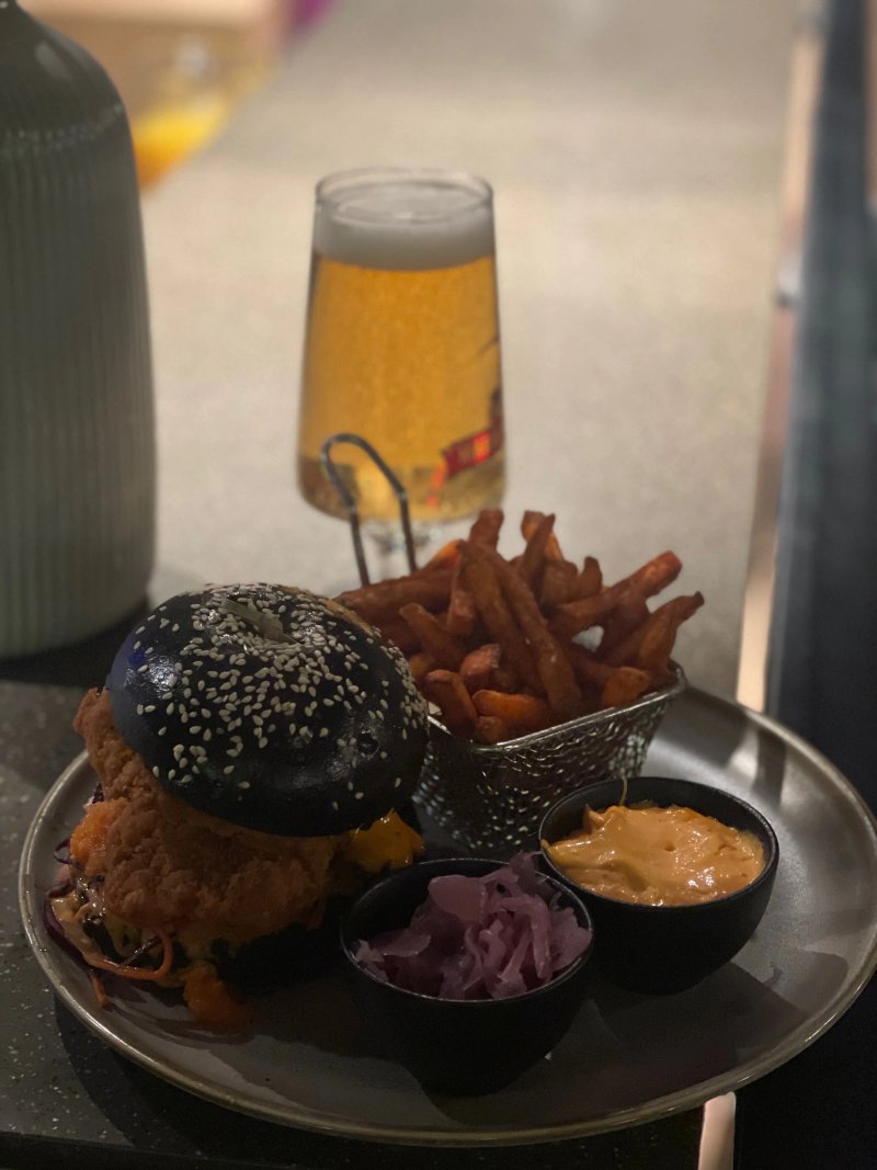 Atrium Bar & Restaurant