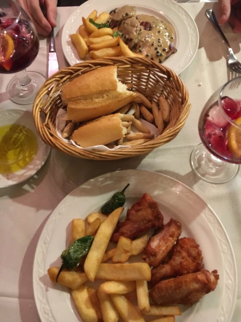 Cafe La Traviatae