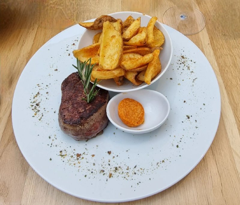Steaklounge