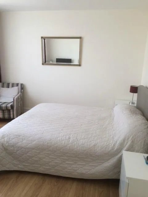202 Modern Service Apartments