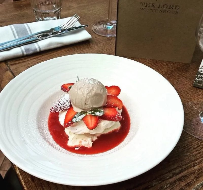 The Lord Northbrook, Lee