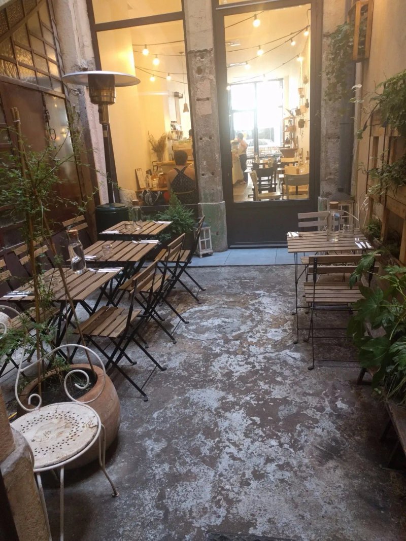 Les Cafetiers