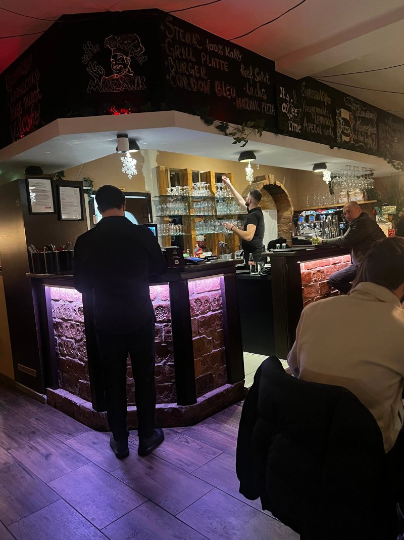 MOZAIK Cafe & Restaurant