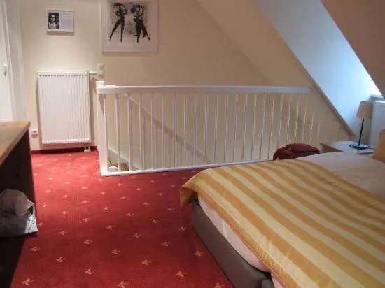 Schiefer Hotel