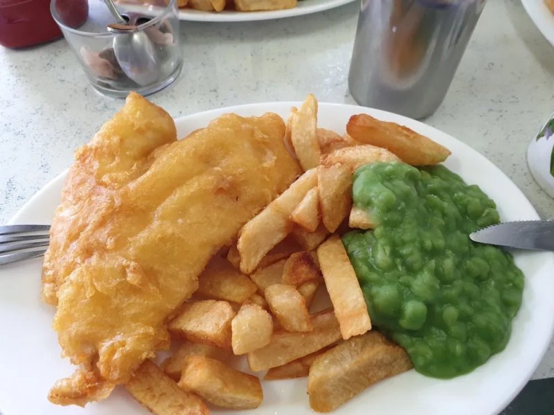 Ray's 2 Fish and Chips