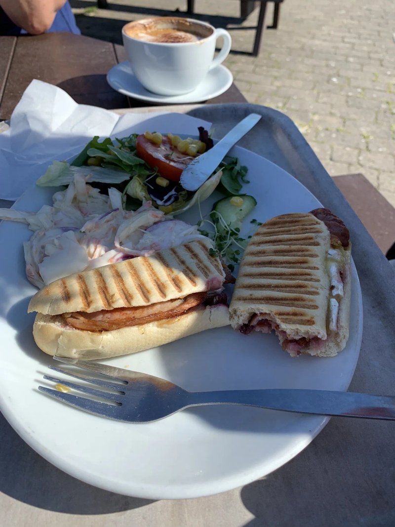 Hiker Cafe