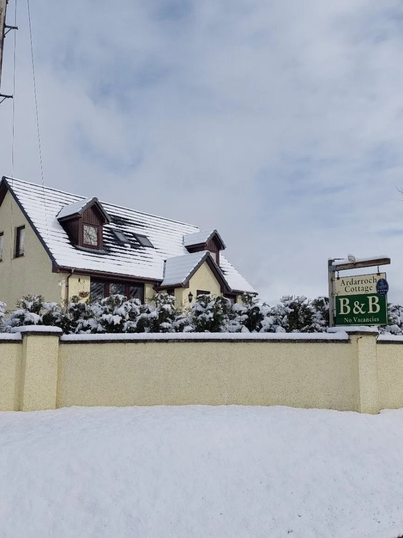 Ardarroch Cottage 5 Star B&B & Self-Catering Cabin