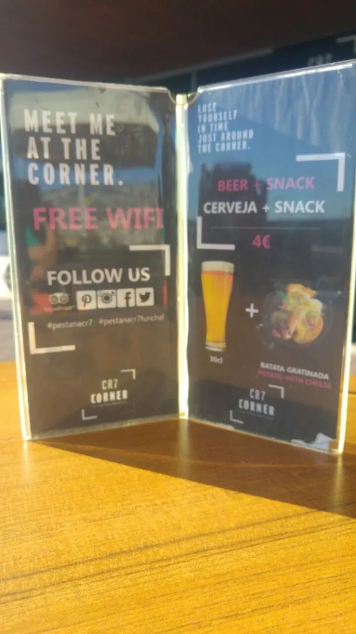 CR7 Corner Pizza Burger Beer and Wine