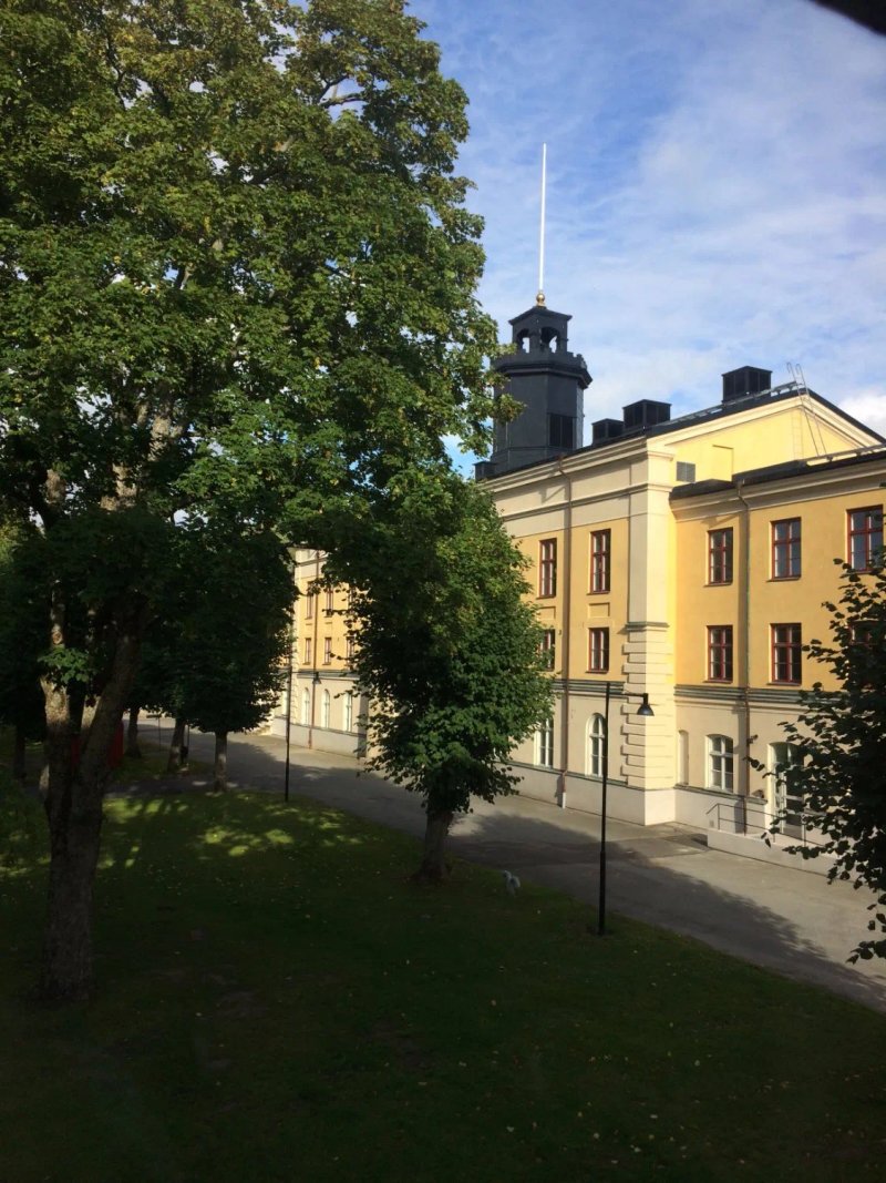 Dockyard Hotel