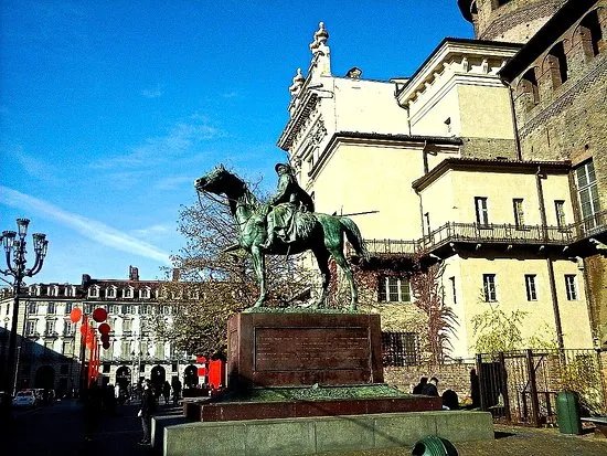 Ai Cavalieri d`Italia