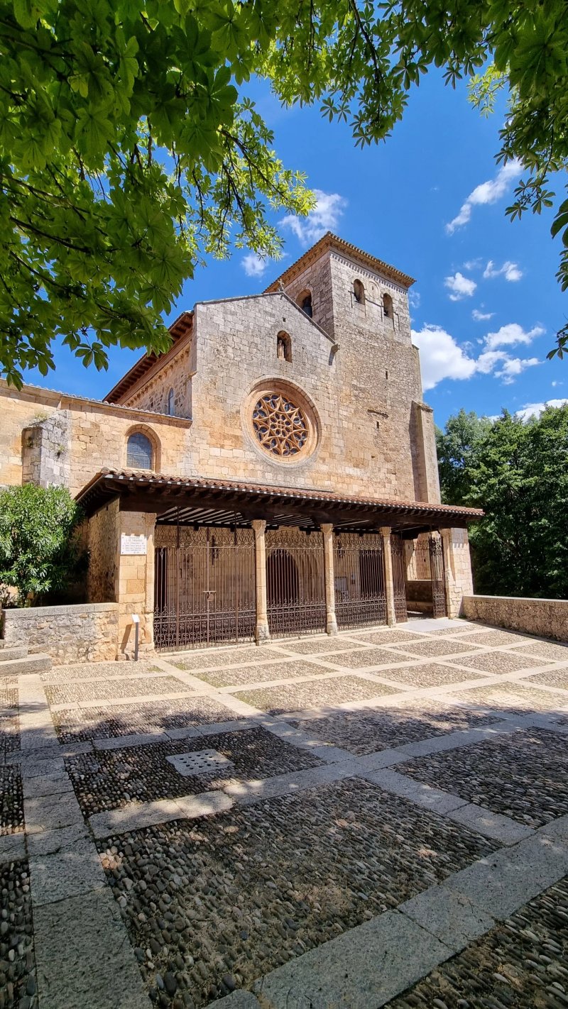 Colegiata de San Cosme y San Damian