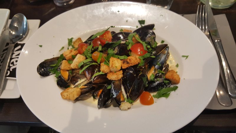 Charlies Bistro