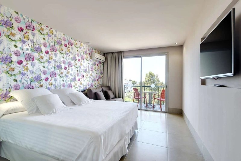 Occidental Ibiza