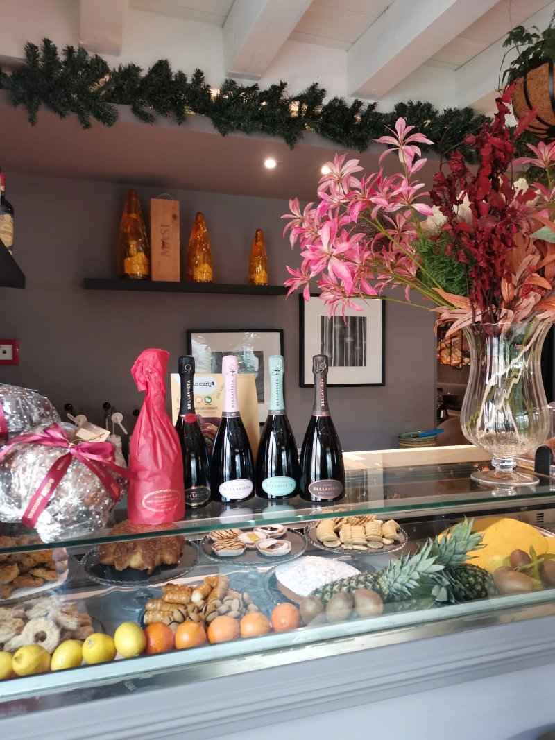 L' Angolo Di Cavour Hosteria Enoteca