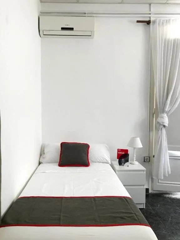 Hostal Patio de la Luna by Vivere Stays