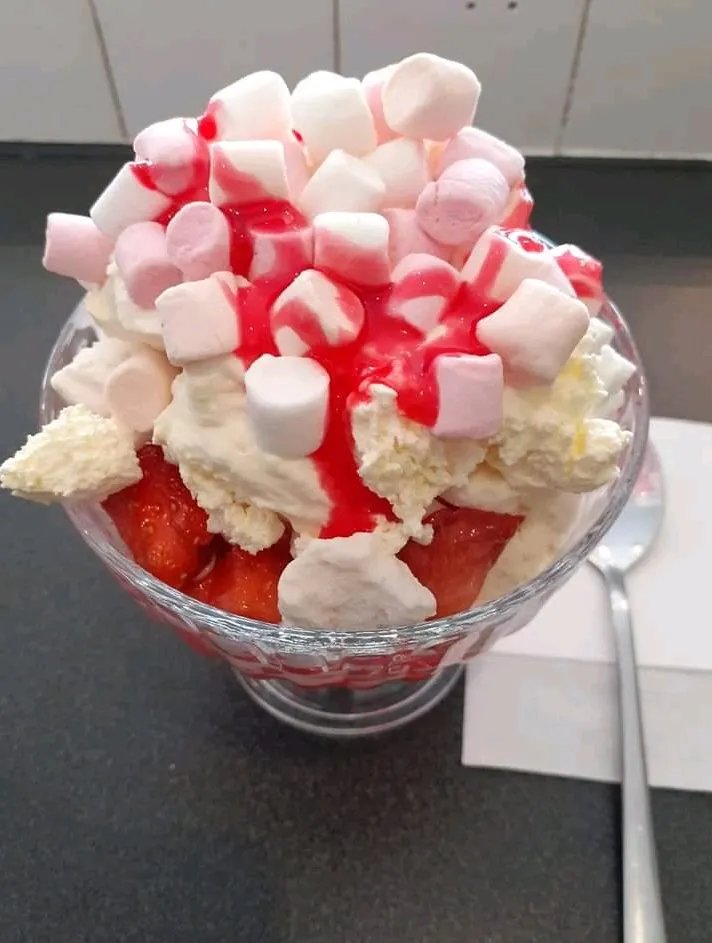 McCarthy's Sundaes Ballybunion