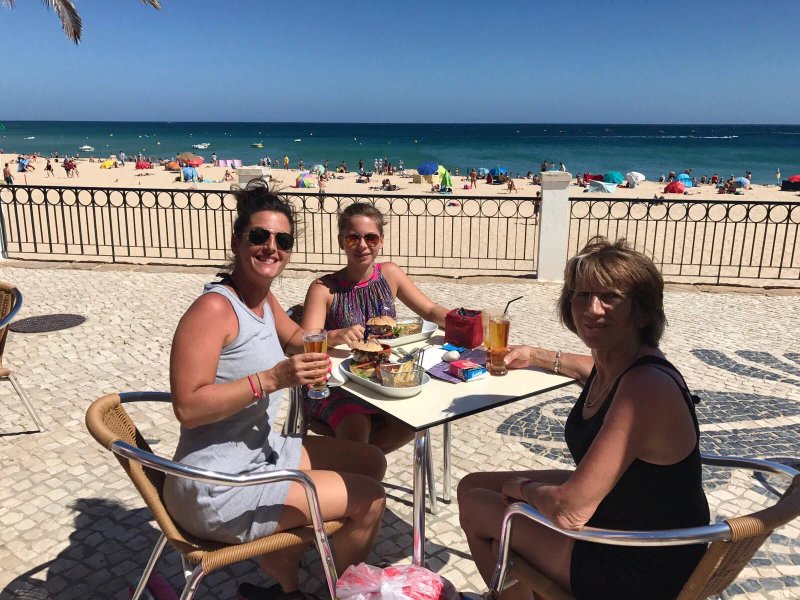 Luz Beach Cafe
