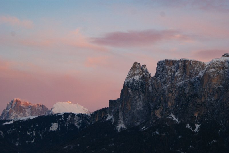 Alpenglow Apartments
