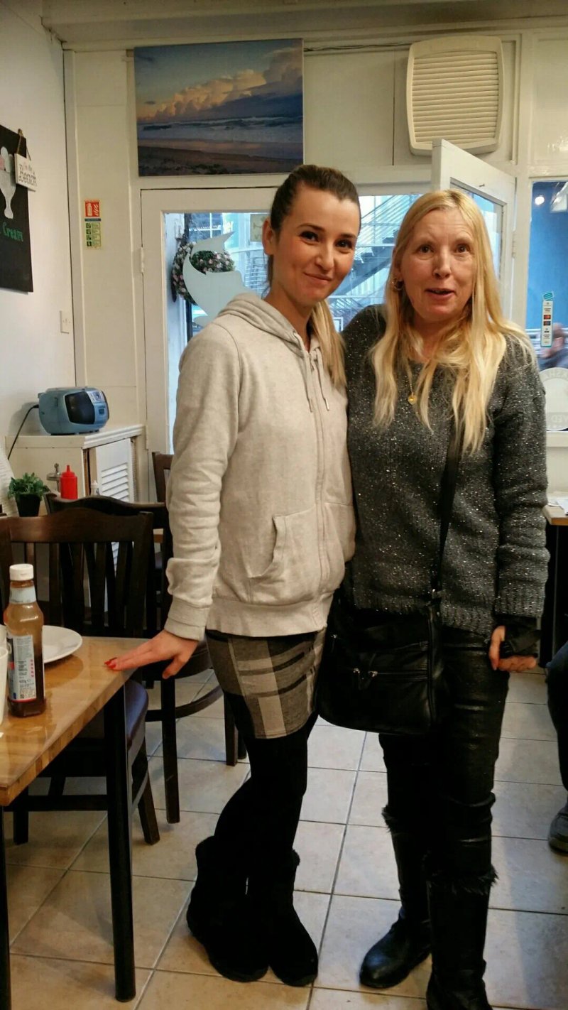 Lena's Cafe
