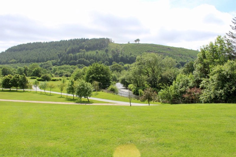 Dol Llys Farm Caravan and Camping