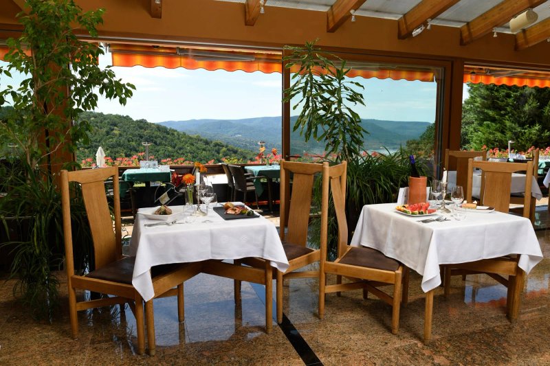 Silvanus Panorama Etterem Visegrad