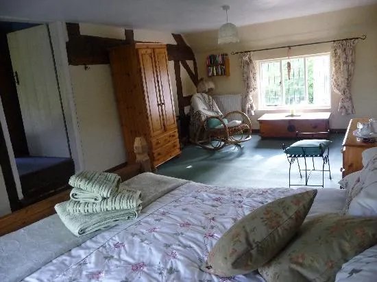 Walford Court