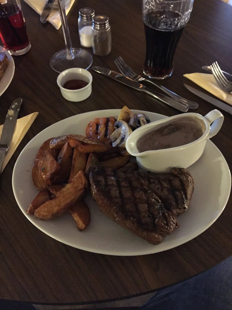 Capricorn Restaurant , Bar & Playbarn