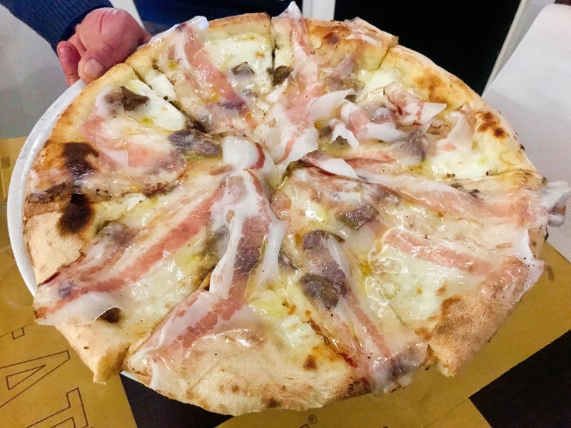 Eat Pizzeria