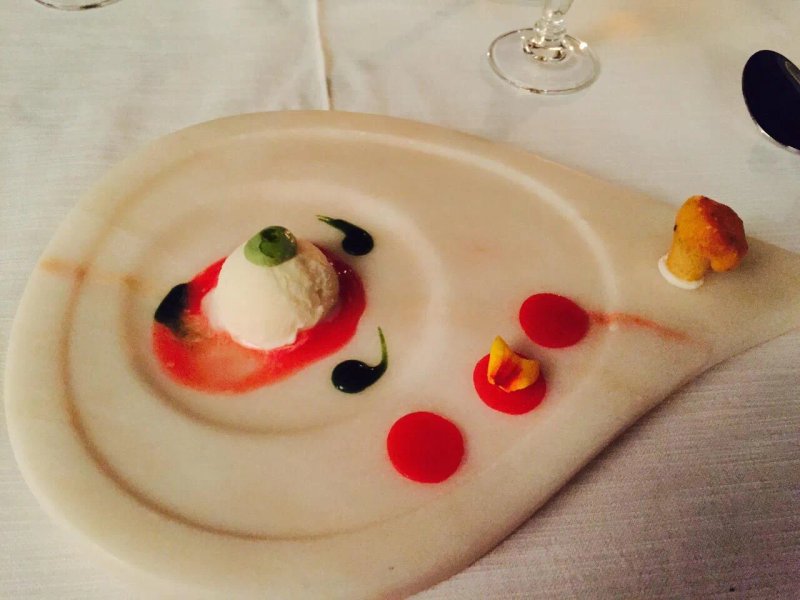Il Cappero at Therasia Resort