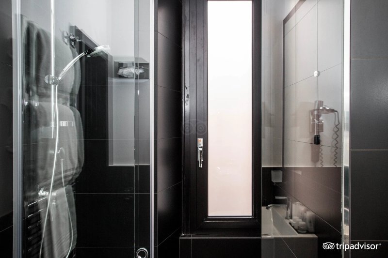 LHP Hotel Napoleon