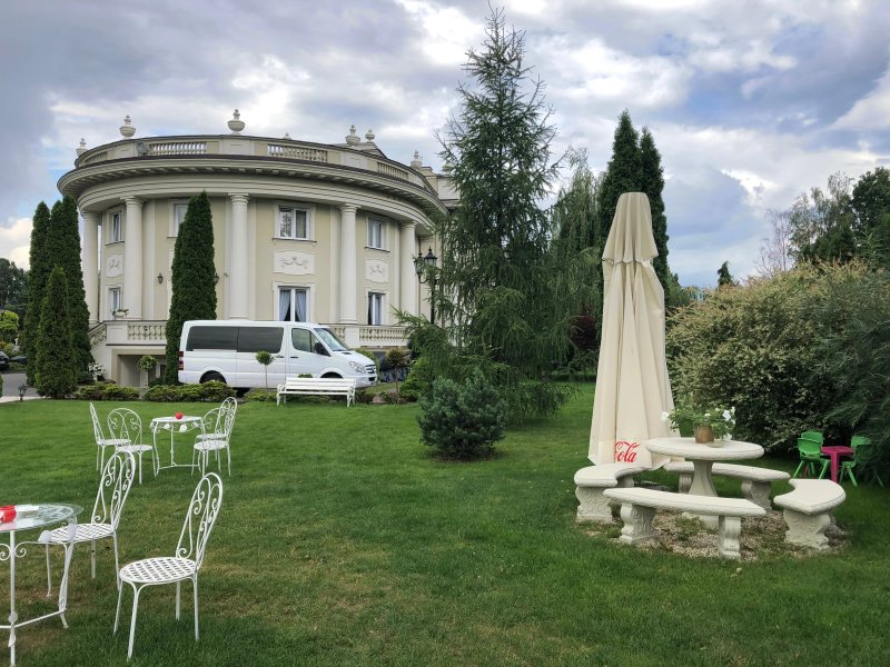 Palacyk Otrebusy Business & Spa