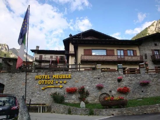 Hotel Ottoz Meuble