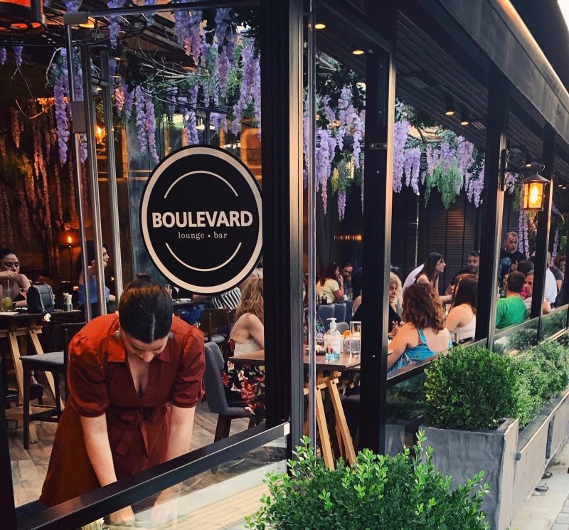 Boulevard Lounge Bar