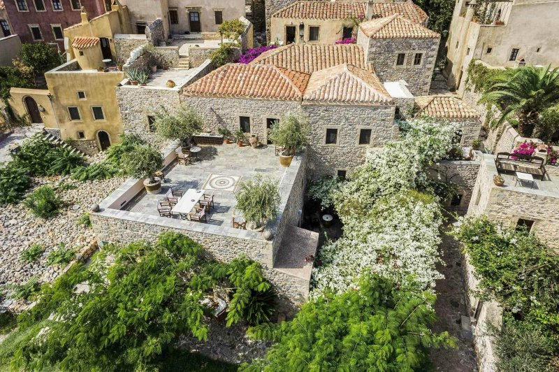 Ardamis Traditional Guest Houses