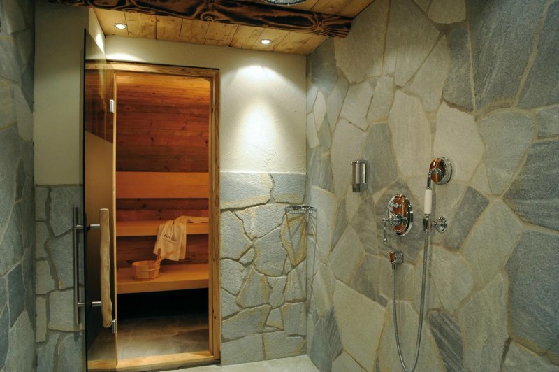 Hotel Fire & Ice