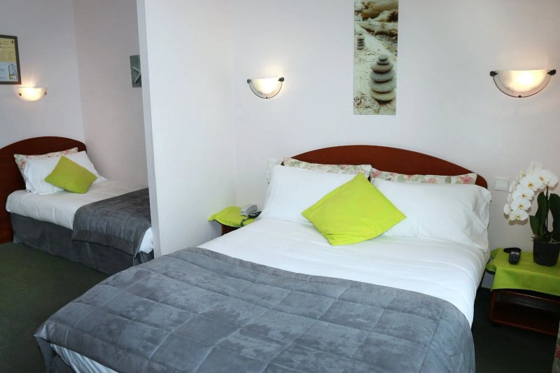 Logis Hôtel Rest. le Prieuré