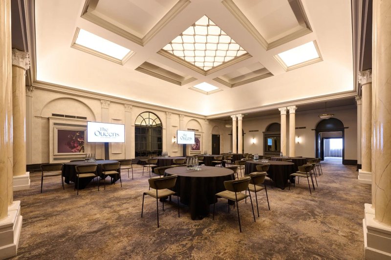 The Queens Hotel