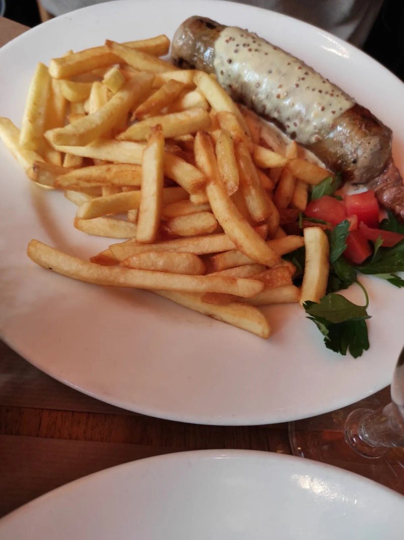 Cafe Daguerre