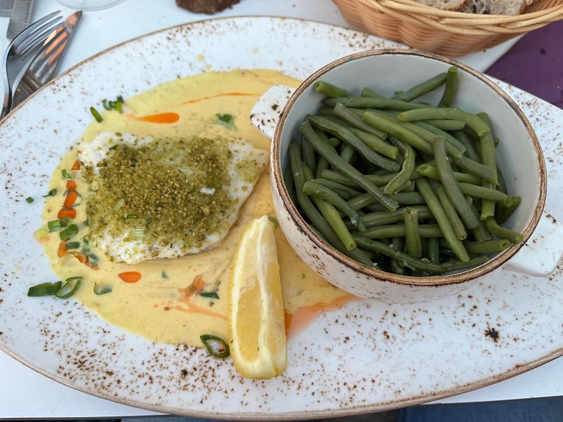 LES EMBRUNS