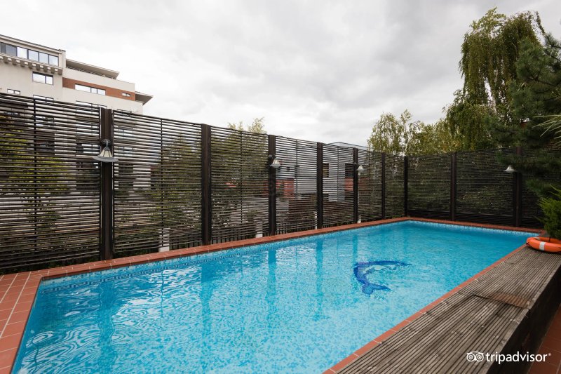 Ramada Hotel & Suites by Wyndham Bucharest North