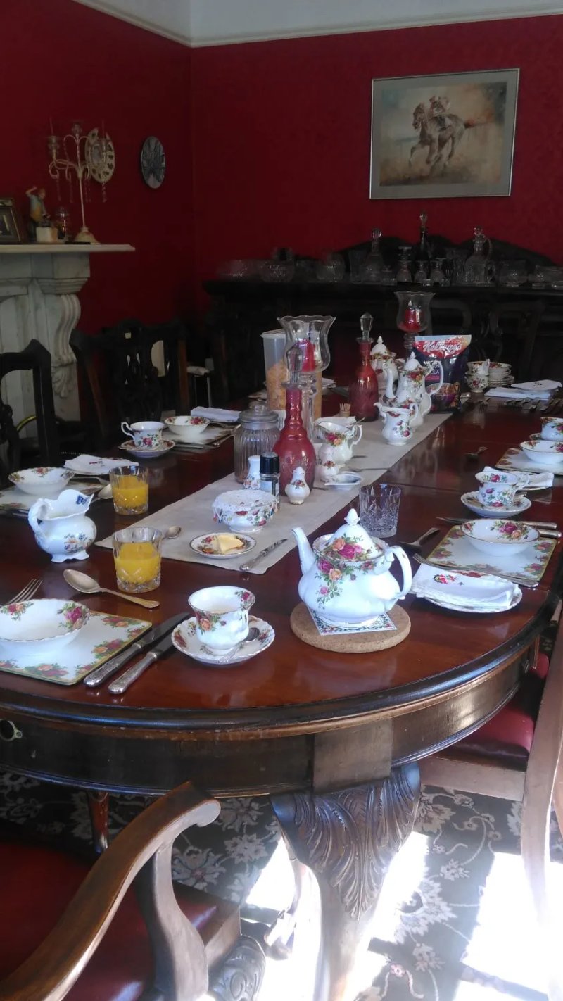 Glenmore House Bed & Breakfast
