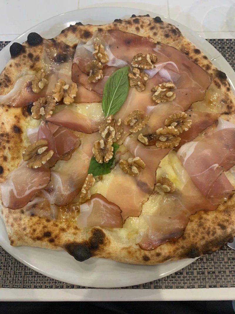 L'Aurora Pizzeria & Restaurant