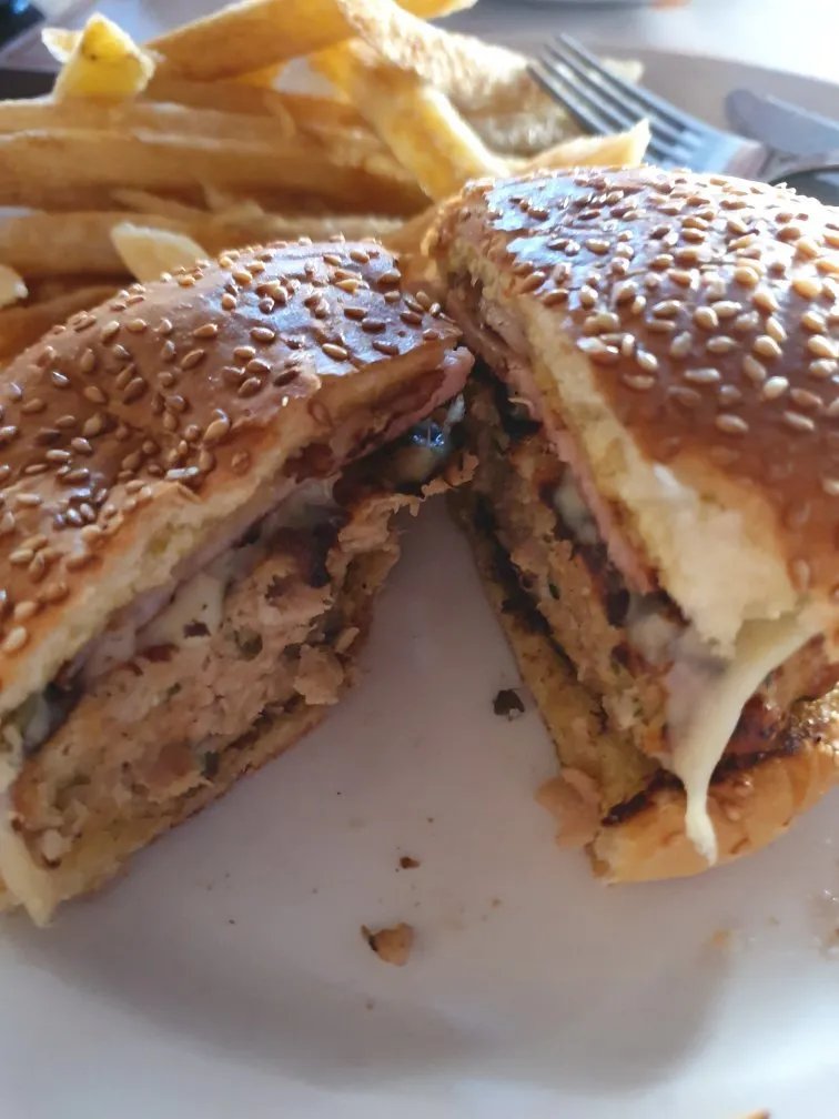 Knights Pub Restaurant