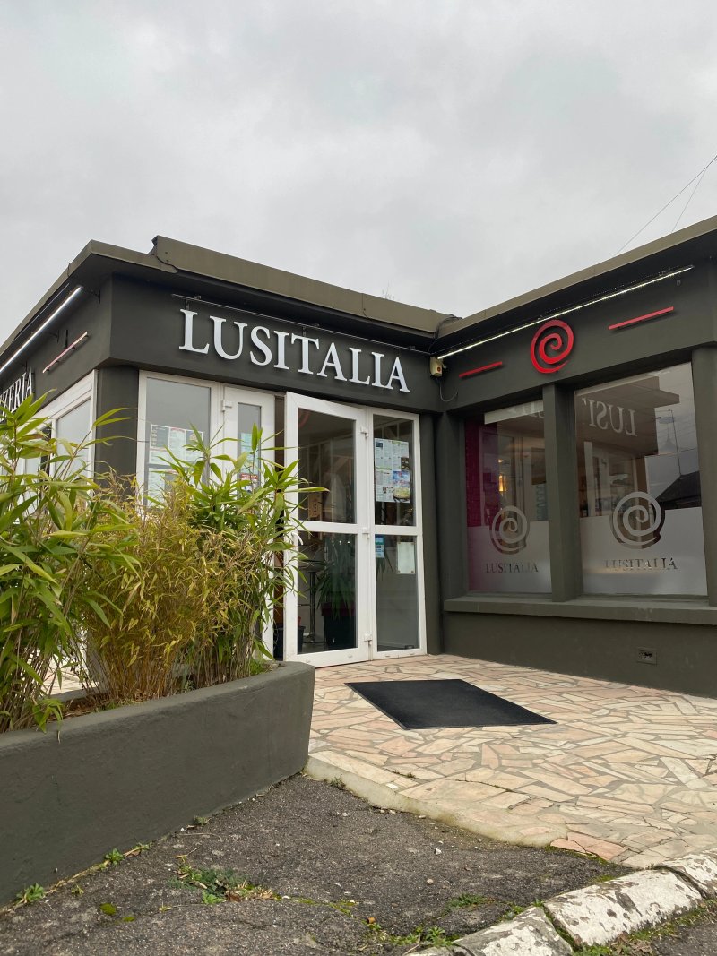 Lusitalia Saint Just en Chaussee