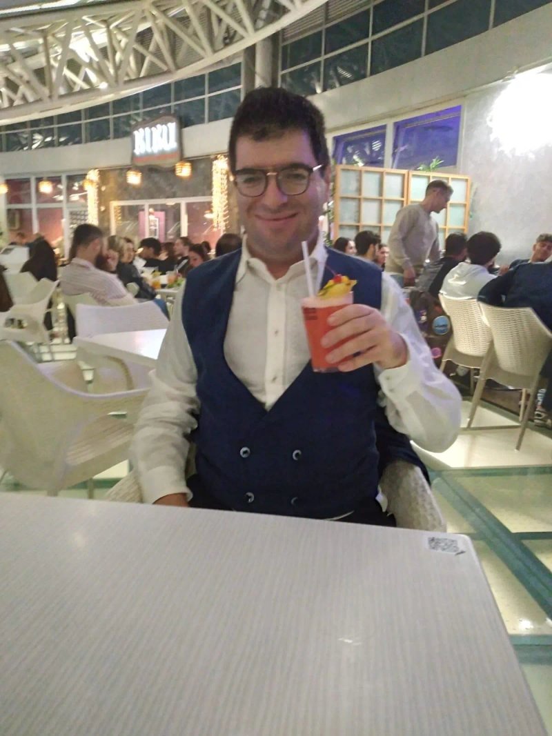 LO SCEICCO BIANCO